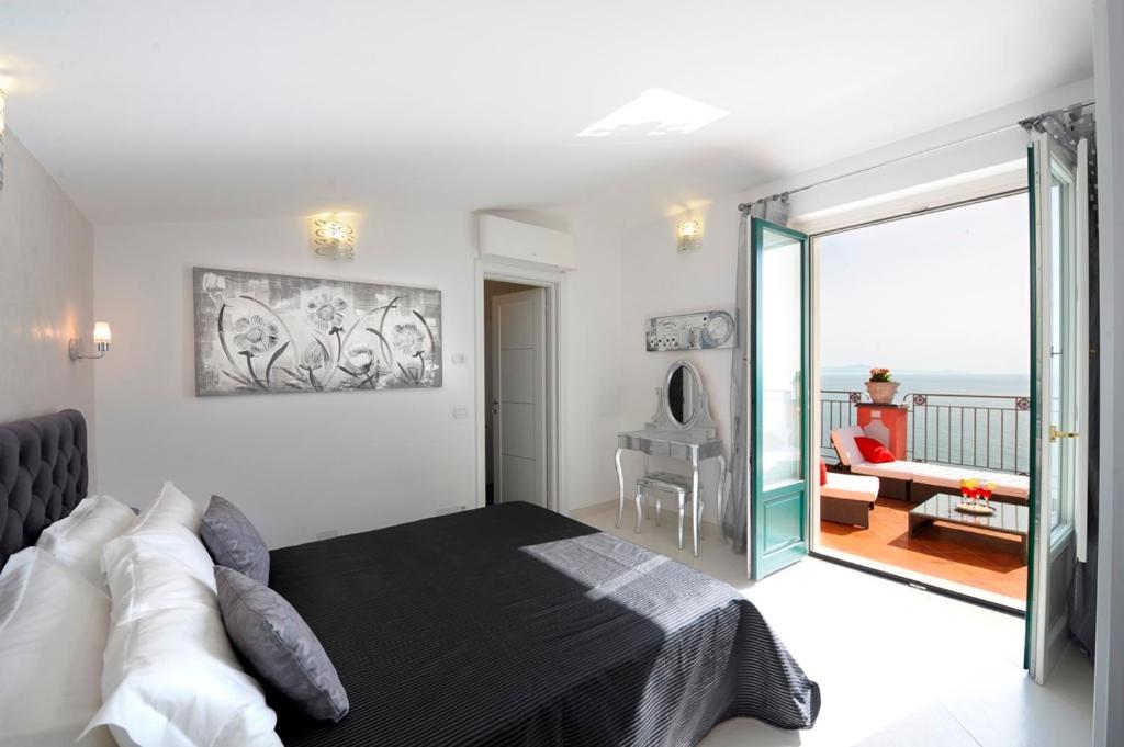Palazzo Rocco Villa Sunshining In Love برايانو المظهر الخارجي الصورة